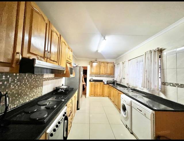 3 BEDROOM HOUSE FOR SALE IN ORIENT HEIGHTS